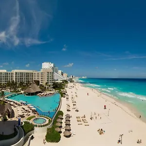 https://westin-lagunamar-ocean-resort.quintano-roohotels.com